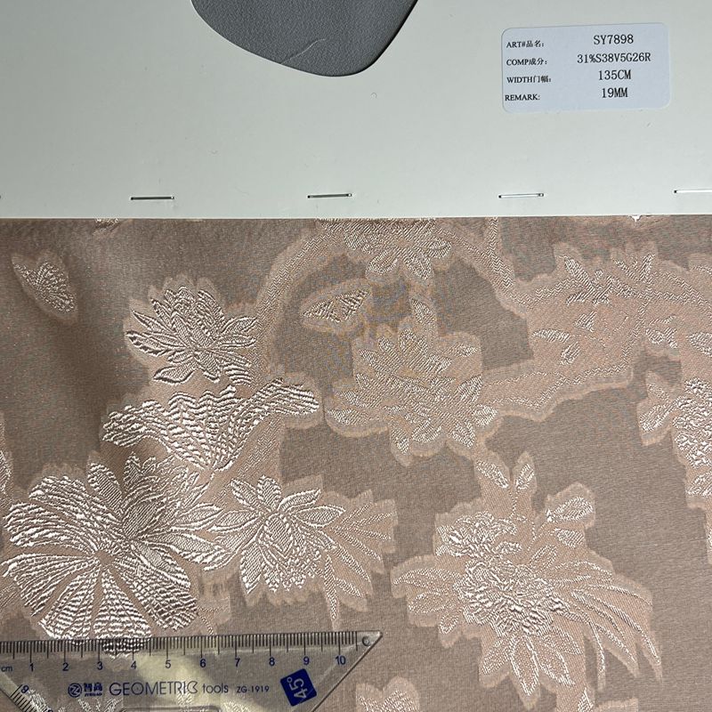 sy7898,31%silk38%viscose26%rayon5%metallic,135cm,19mm,cut-work viole,piece-dyed