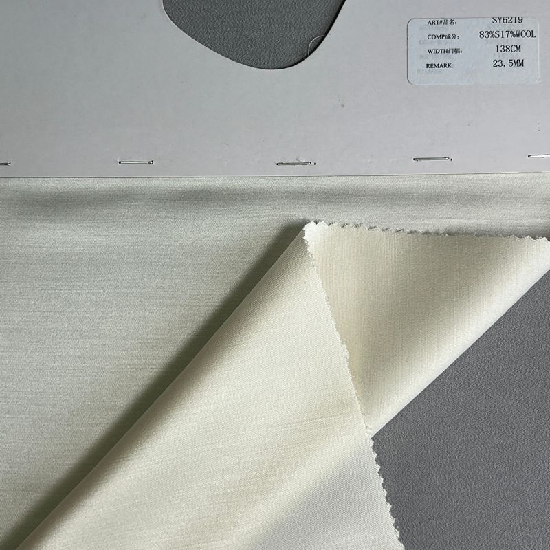 sy6219,83%silk17%wool,138cm,23.5mm,twill,piece-dyed