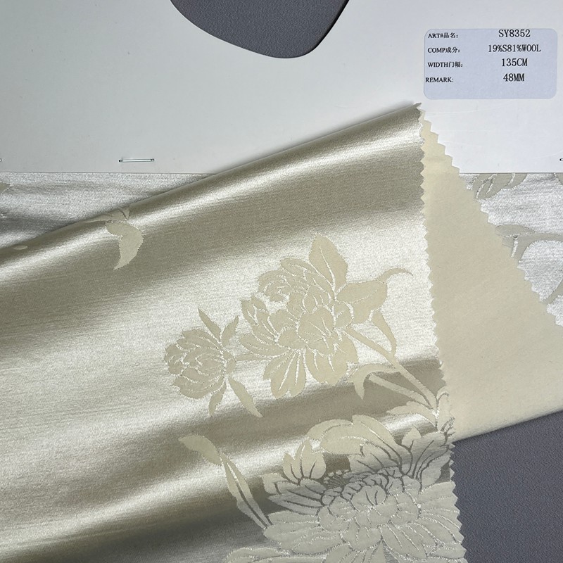 sy8352,19%silk81%wool,135cm,48mm,jacquard,piece-dyed